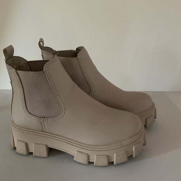 Circus NY Beige Platform Chelsea Boots Women’s Sz 6.5 Chunky Sole Ankle Booties - Picture 5 of 8